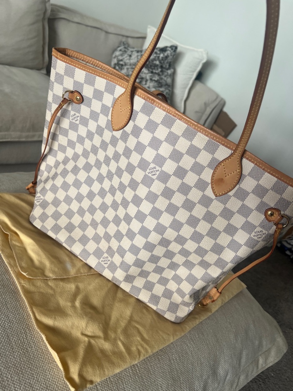 100% Used Authentic Louis Vuitton Neverfull MM - Picture 4 of 15